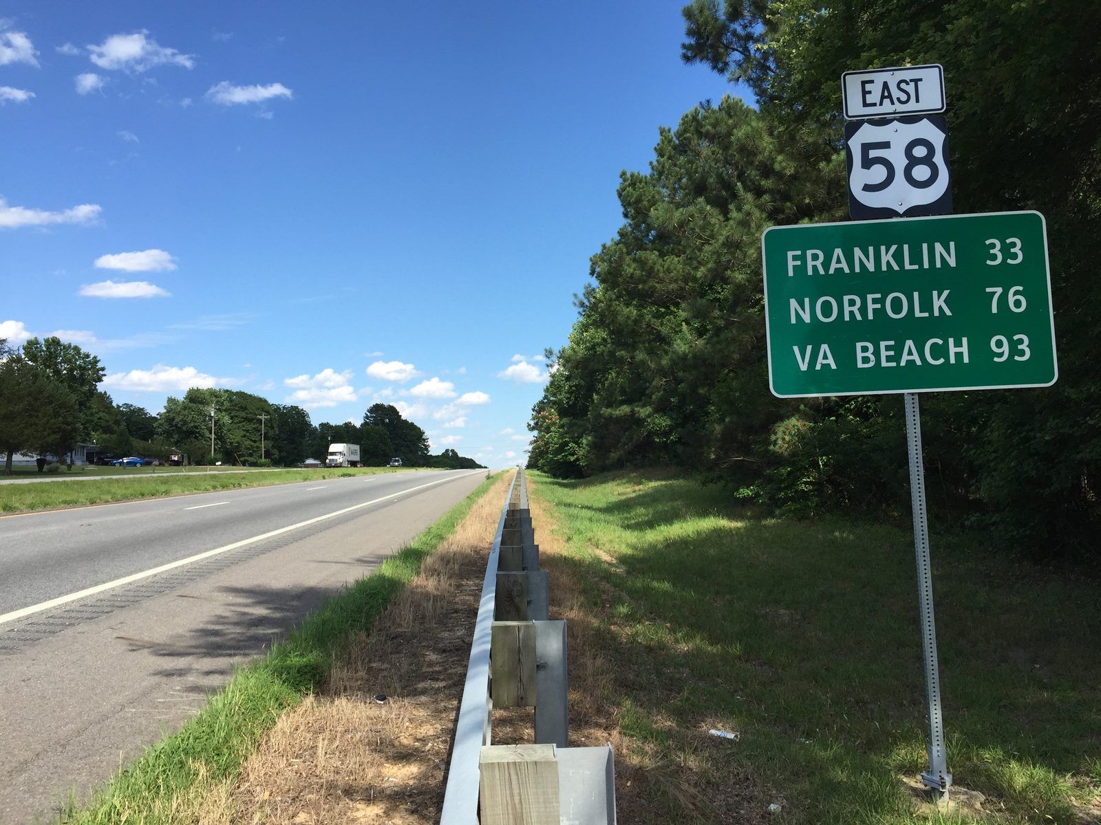 2017-06-26 16 16 20 View east along U.S. Route 58 (Courtland Road) at James River Junction (Virginia State Secondary Route 623) just east of Emporia in eastern Greensville County, Virginia